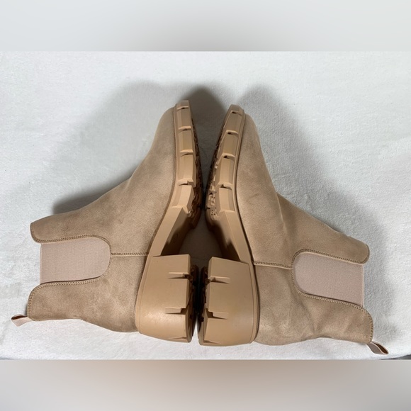 NEW Carcuume Women’s Lug Sole Chelsea Platform Boot Size 9.5 - Picture 6 of 11